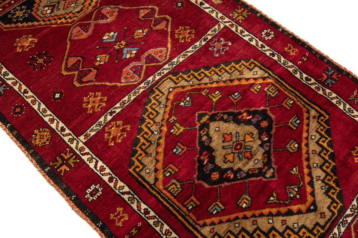 (3'7" x 11'10") Handmade Oriental Red Runner Rug