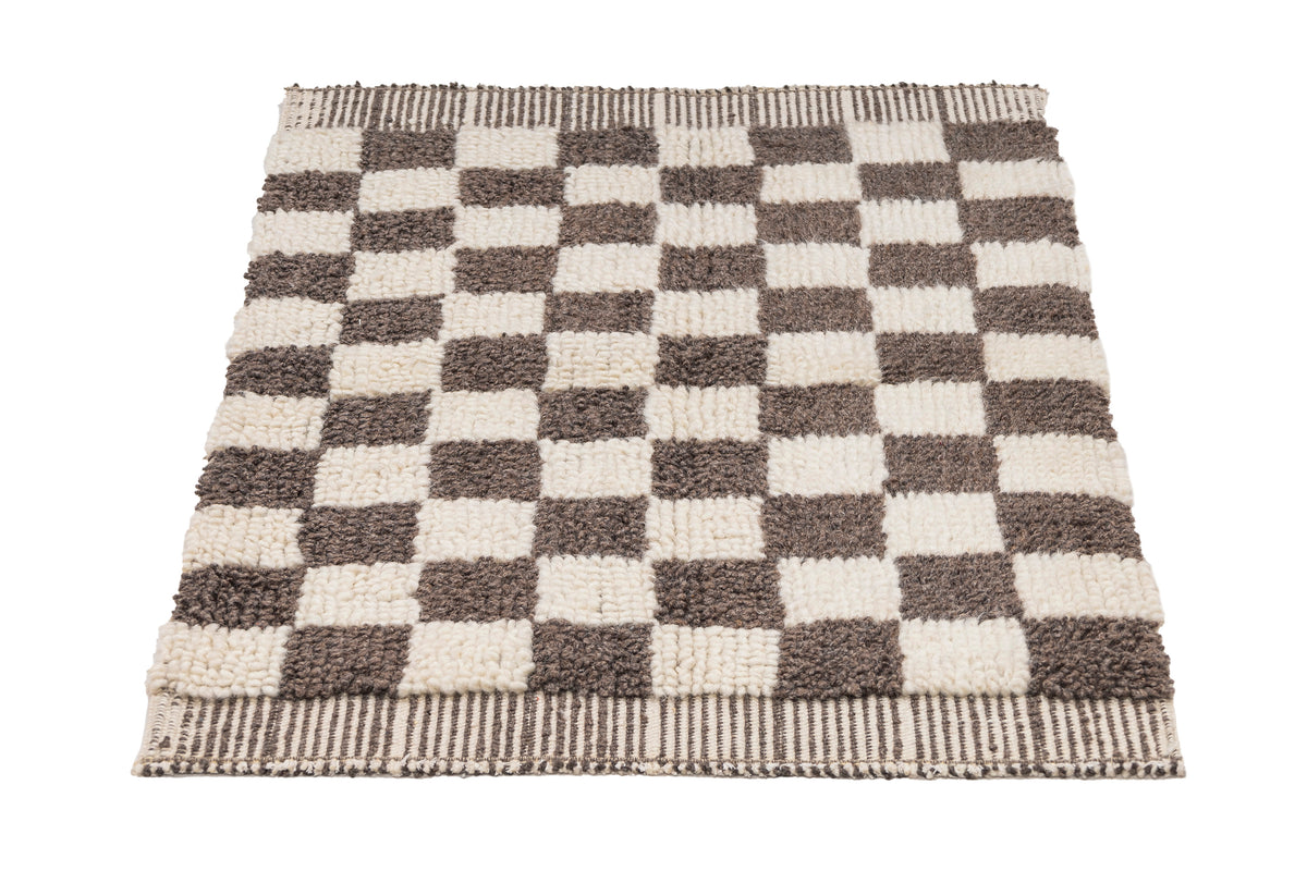 Handmade Organic Wool Checkered Rug (2'1" x 3'3")