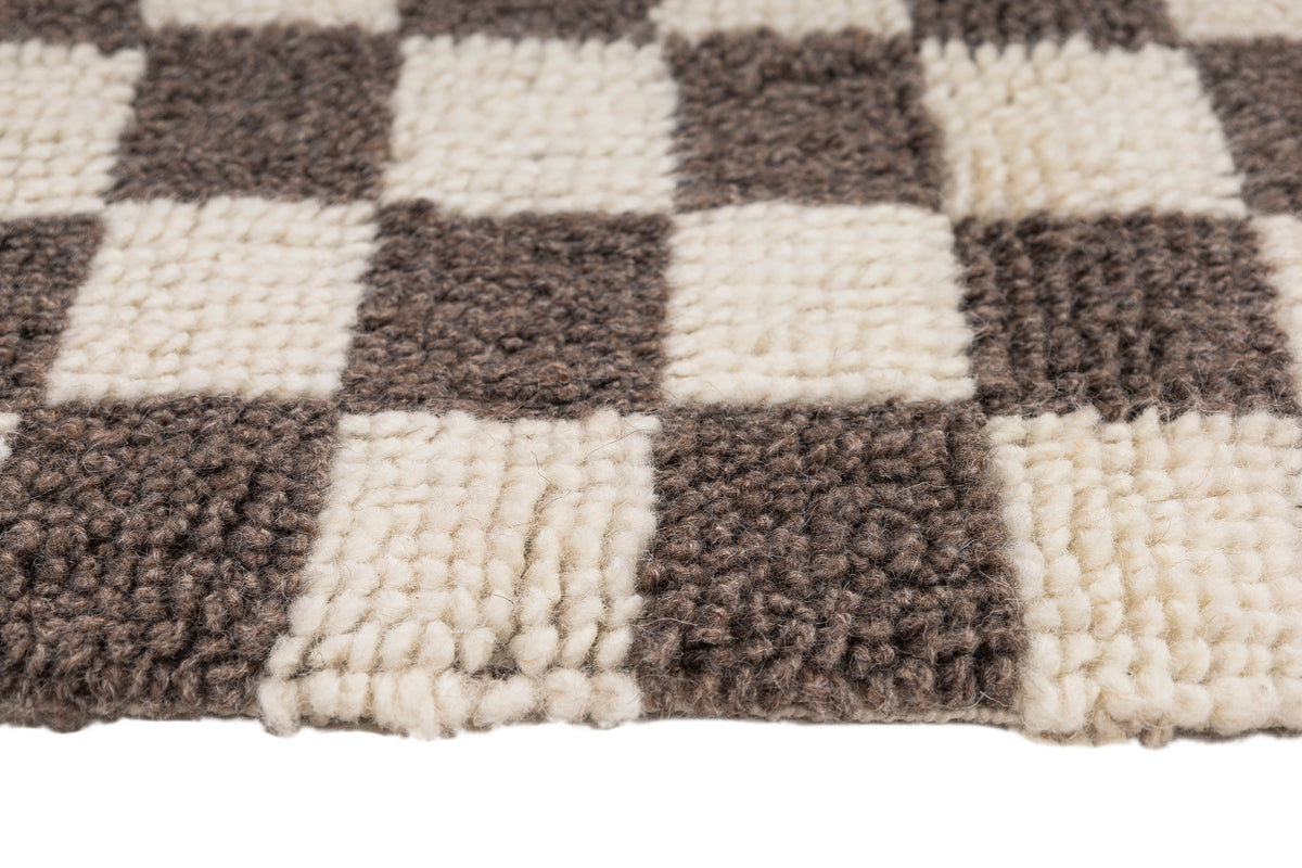 Handmade Organic Wool Checkered Rug (2'1" x 3'3")