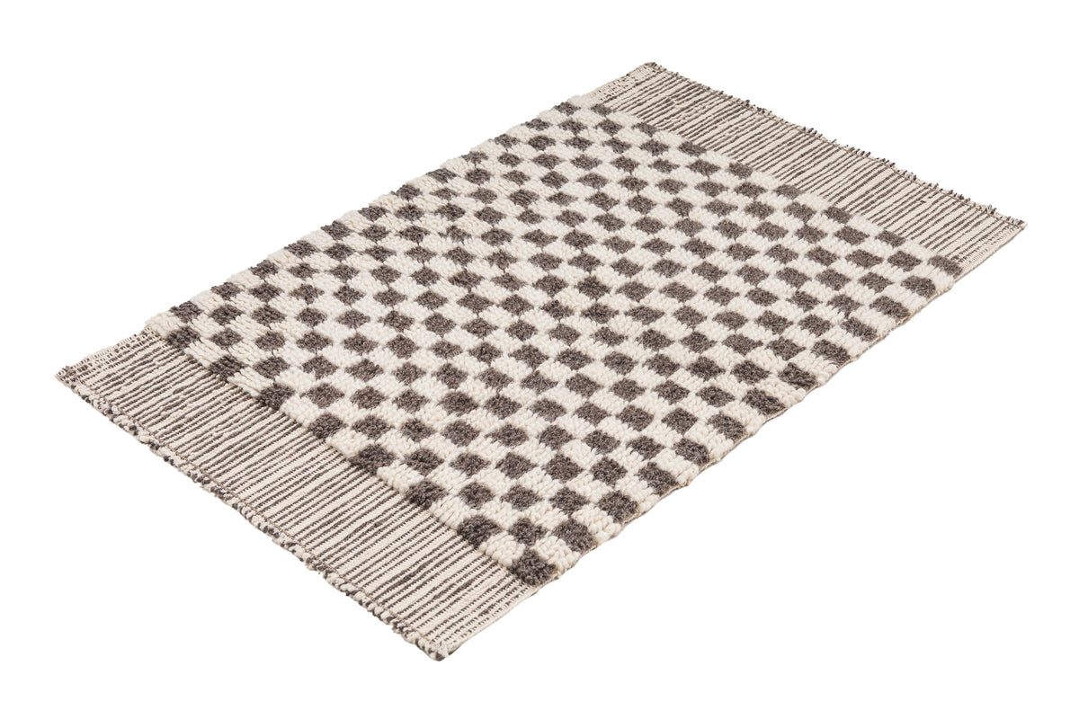 Handmade Organic Wool Checkered Rug (2'1" x 3'3")