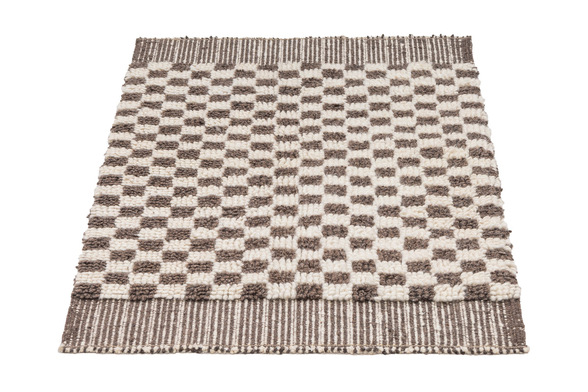 Handmade Organic Wool Checkered Rug (2'1" x 3'3")