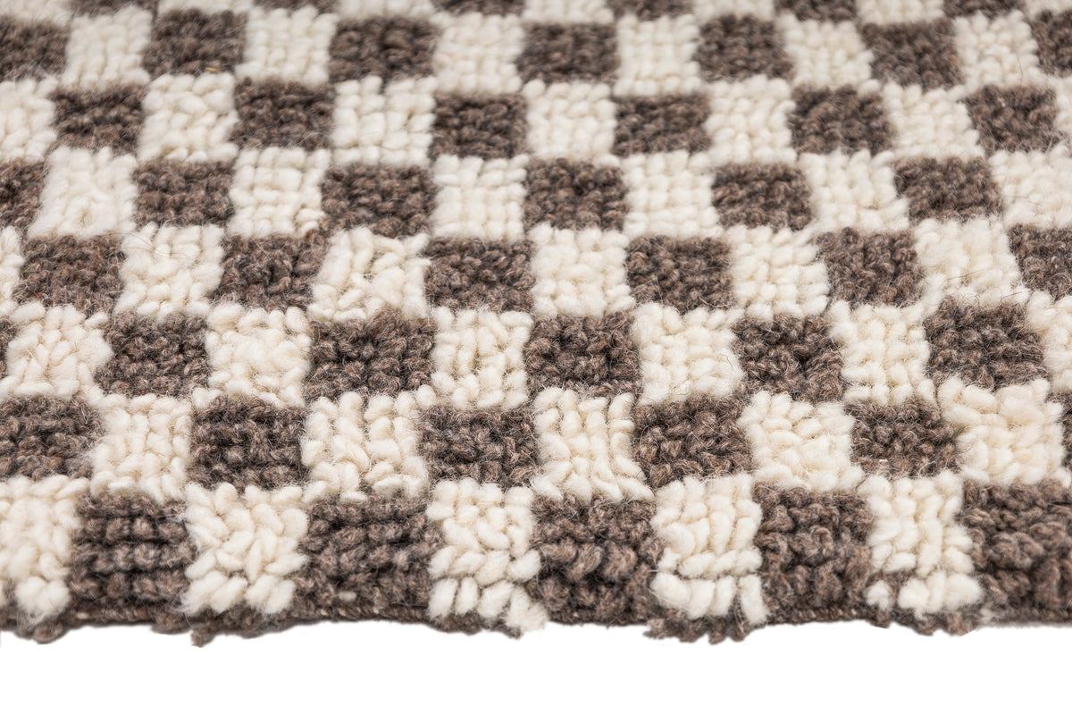 Handmade Organic Wool Checkered Rug (2'1" x 3'3")