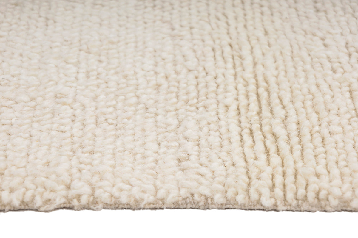 Handmade Organic Wool Neutral Small Rug (2'1" x 3'3")