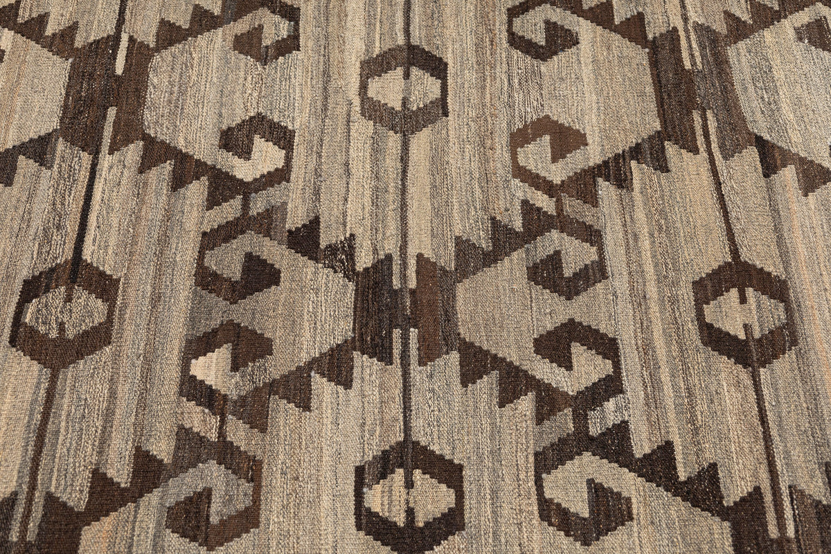 - (6'11'' x 8'2'') New Turkish Modern Design Kilim Rug