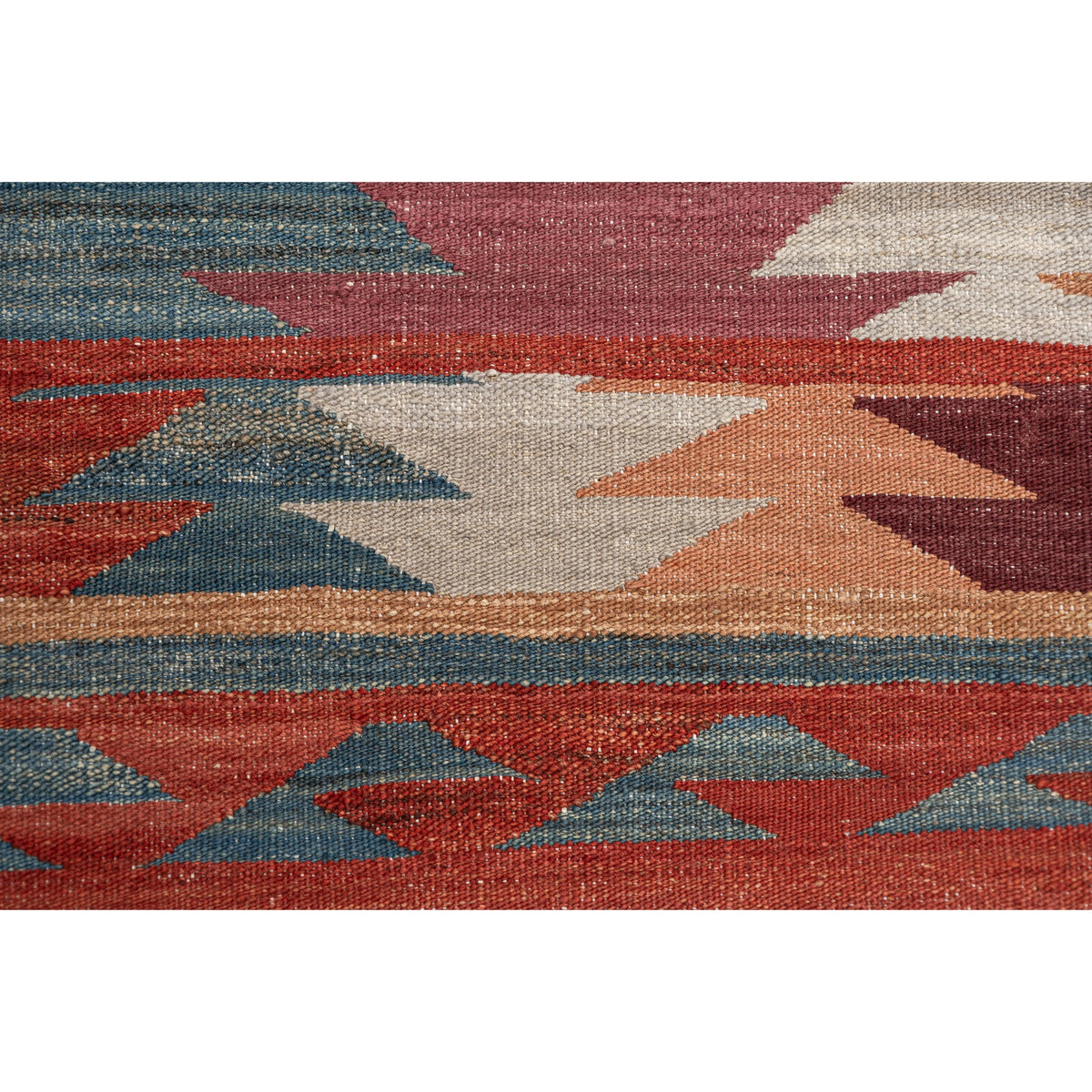 (5'1'' x 6'8'') New Modern Neutral Scatter Turkish Kilim Rug