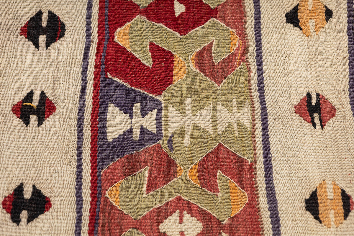 (2'9'' x 6') Oriental Authentic Kilim Rug