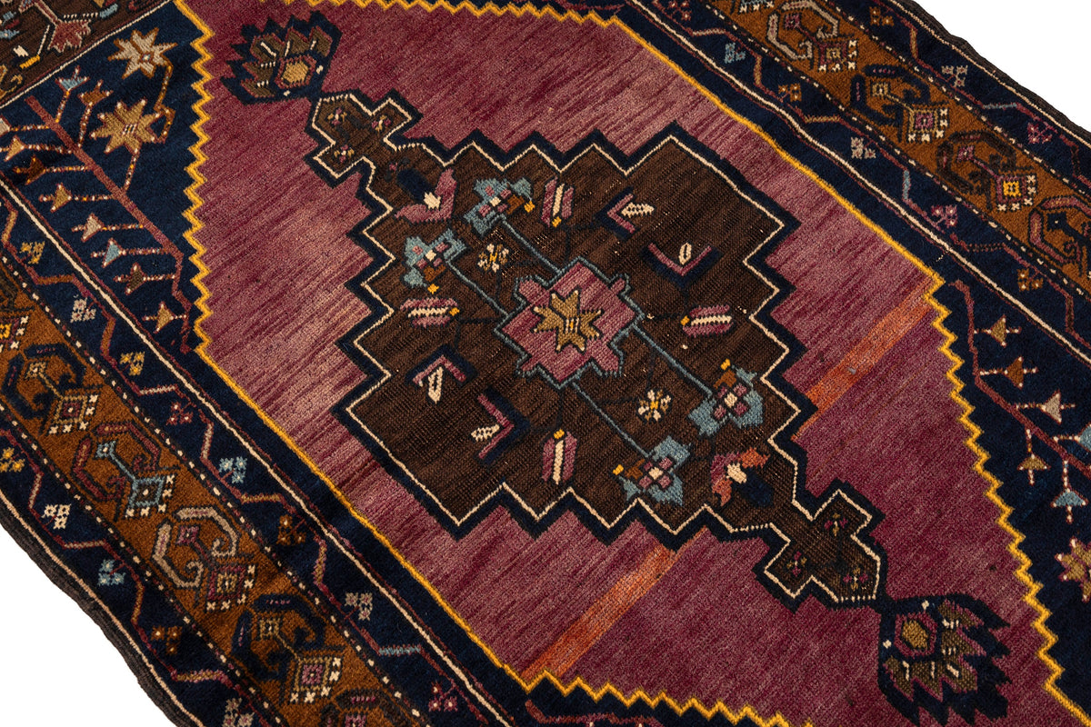 (3'6" x 6'3") Handmade Turkish Oriental Rug