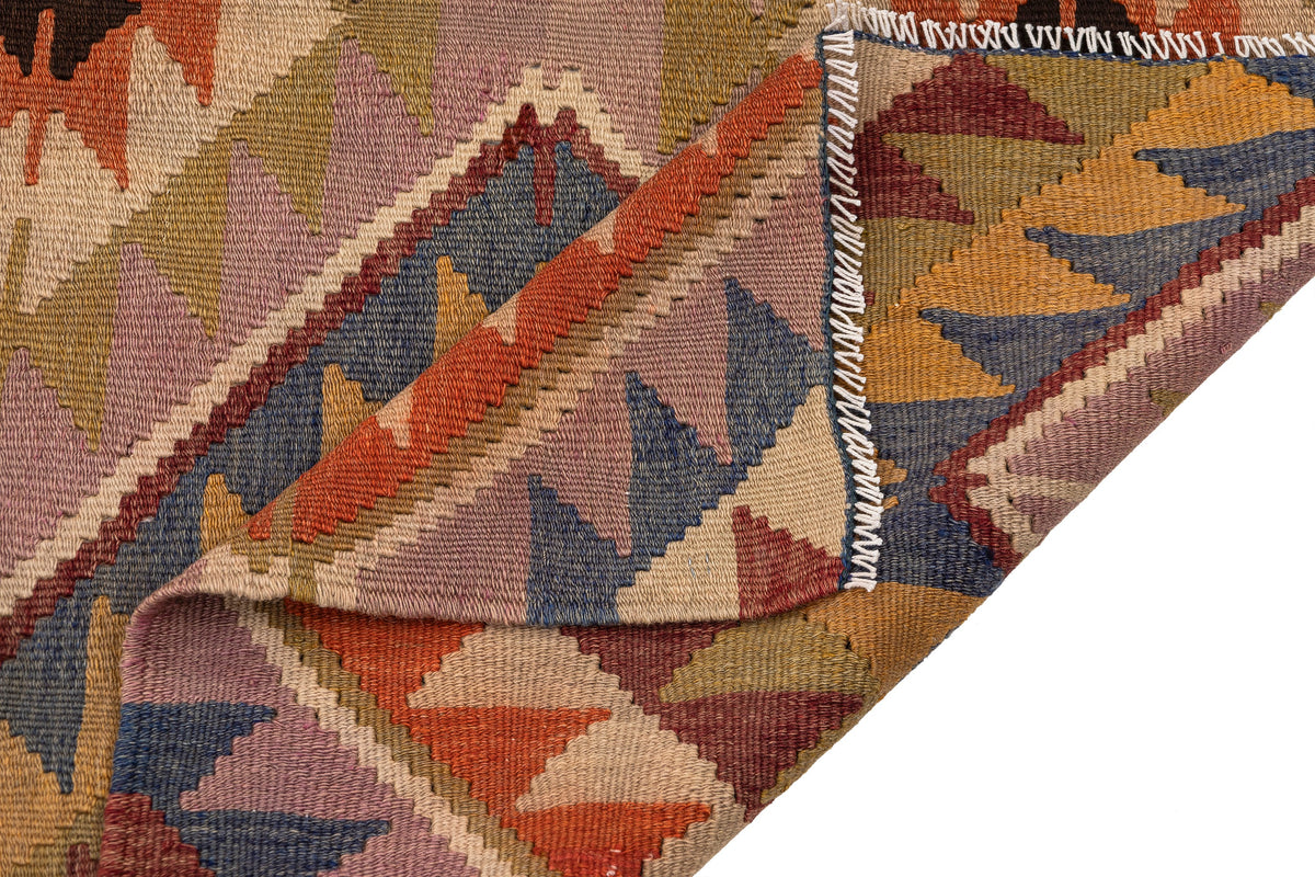 (5' x 9'5'') Handwoven Vintage Geometric Kilim Rug