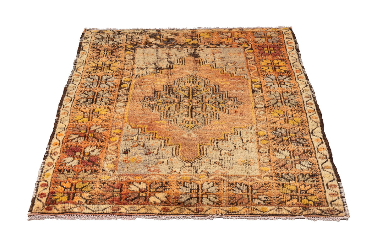 (3'3" x 4'5") Handmade Turkish Small Rug