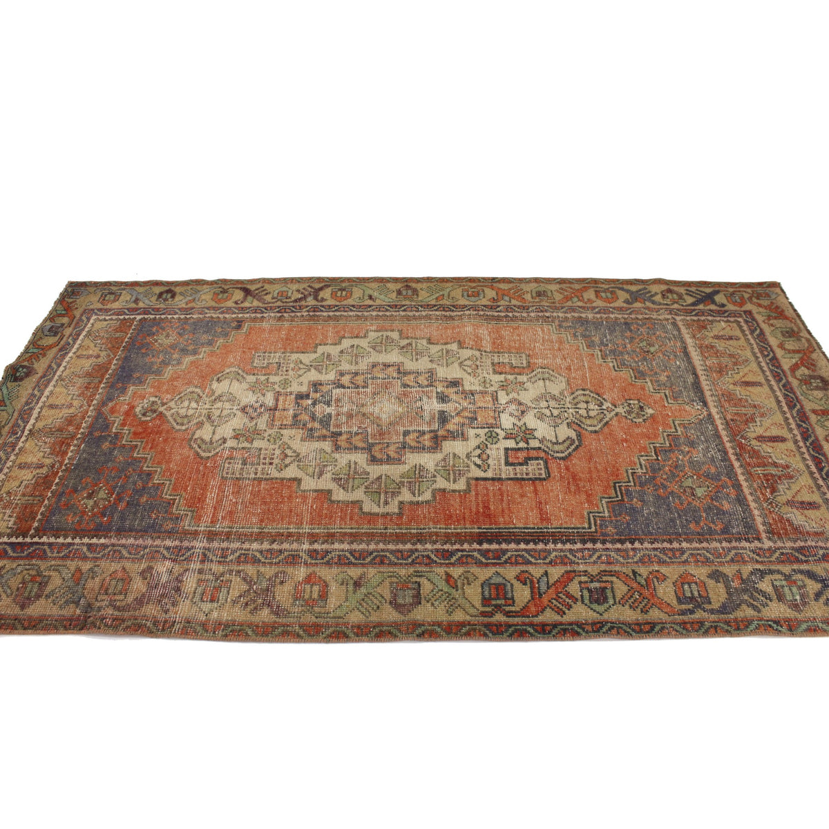 Slulia - (3'10'' x 6'9'') Vintage Turkish Rug