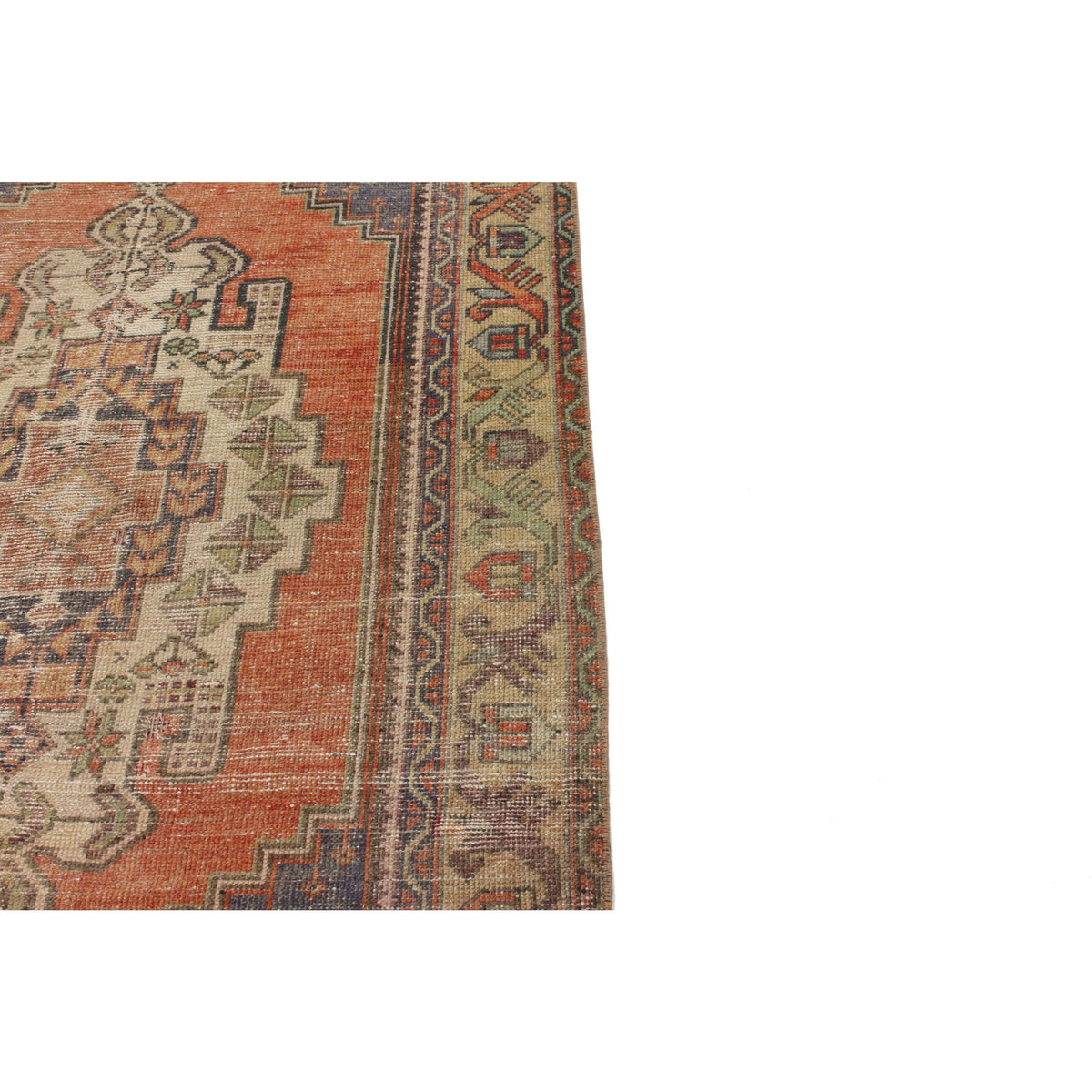 Slulia - (3'10'' x 6'9'') Vintage Turkish Rug