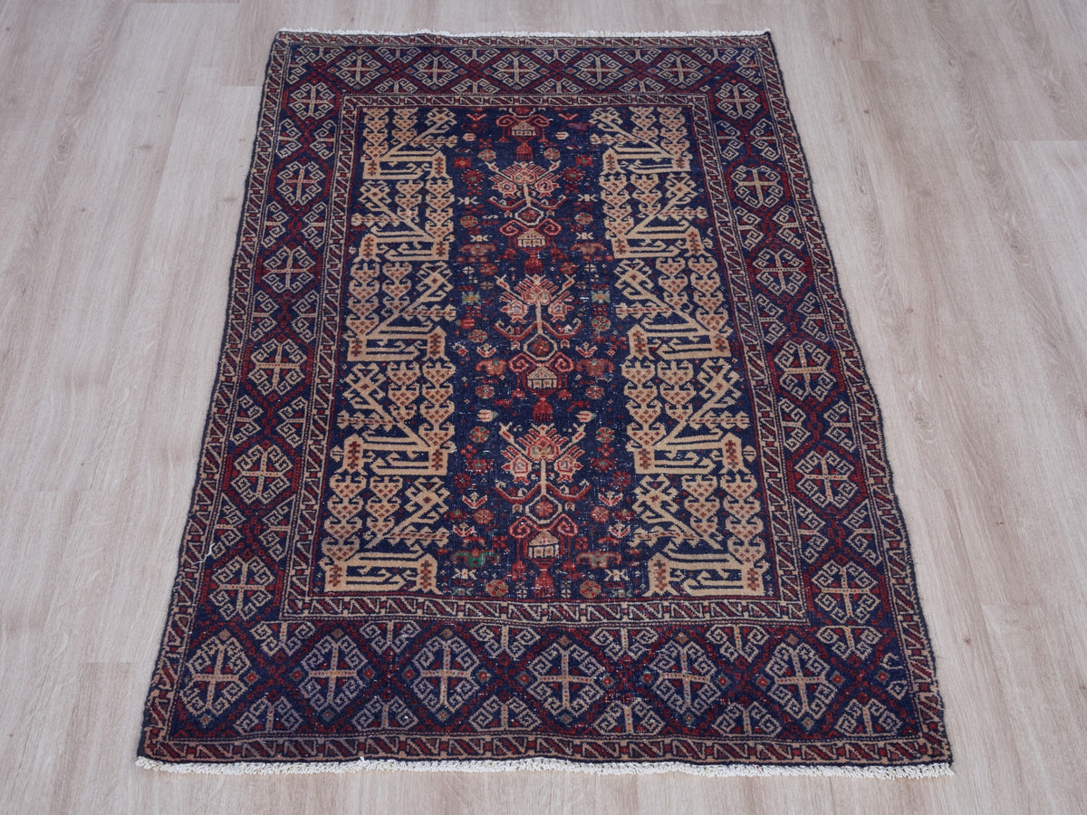 2'7" x 4'11" Oriental Persian Style Small Rug