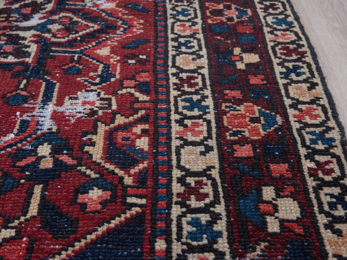 4'4" x 6'8" Oriental Persian Style Rug