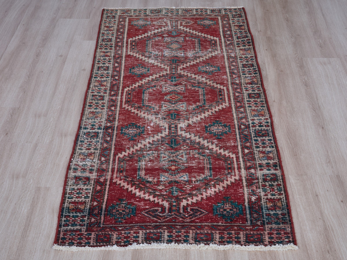 2'9" x 6'5" Vintage Persian Style Red Rug