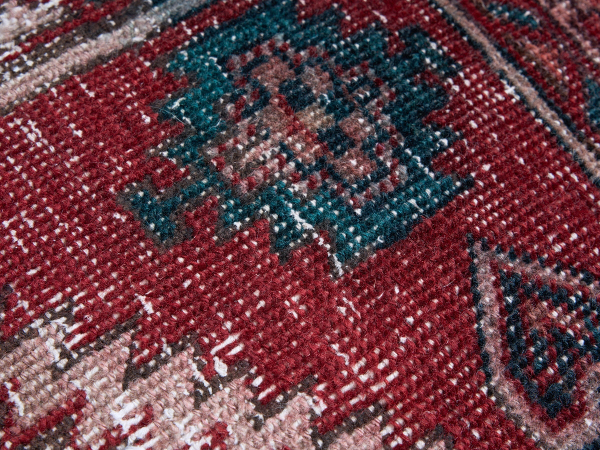 2'9" x 6'5" Vintage Persian Style Red Rug