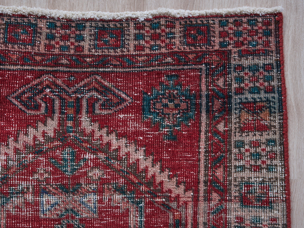 2'9" x 6'5" Vintage Persian Style Red Rug