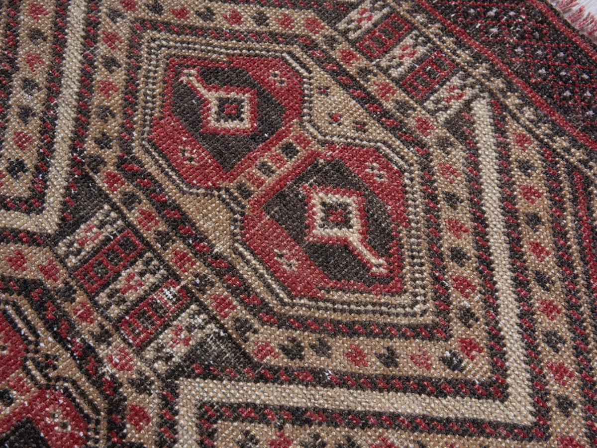 2'3" x 4'2" Oriental Persian Style Small Rug