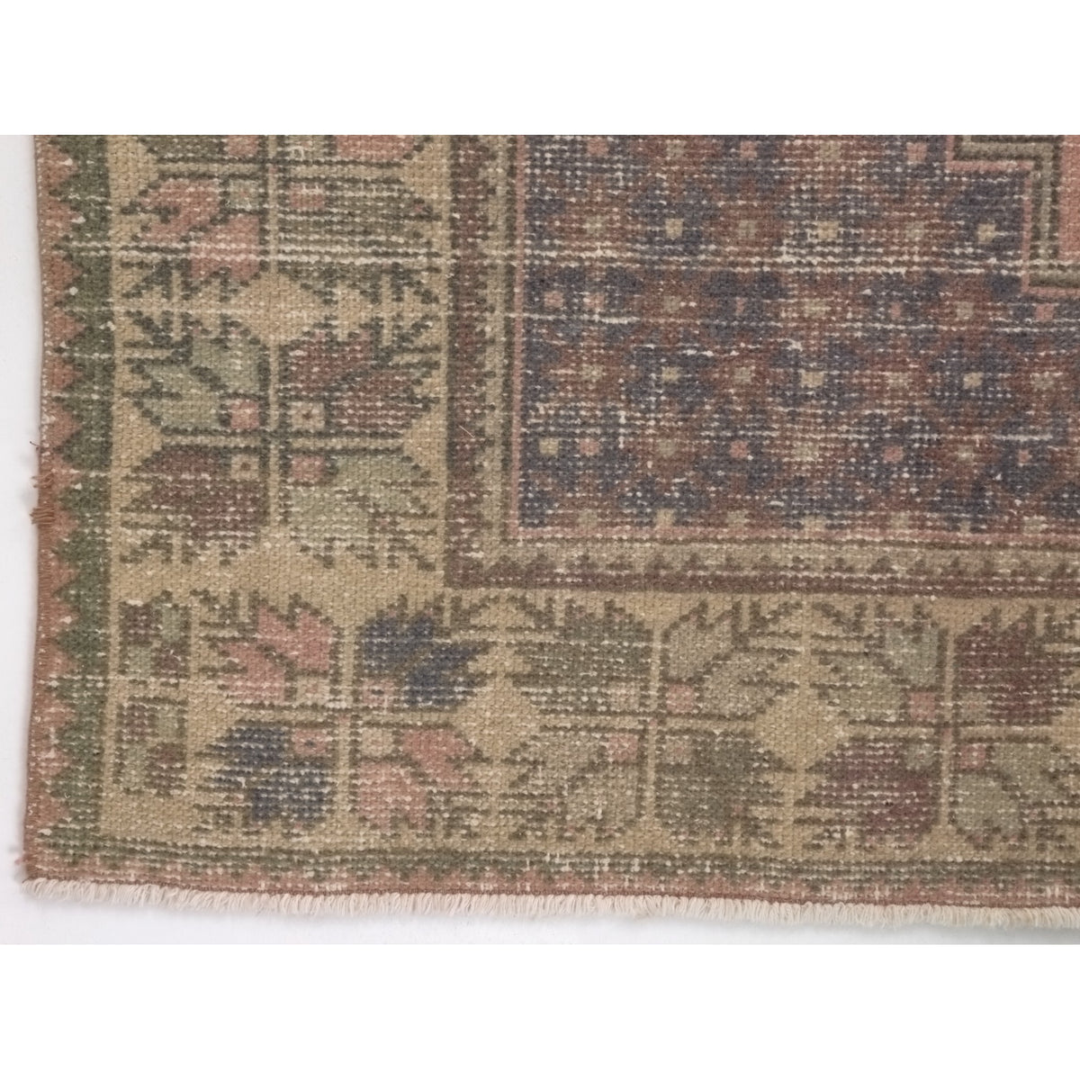 Ghafura - (4'7'' x 9'2'') Vintage Turkish Rug