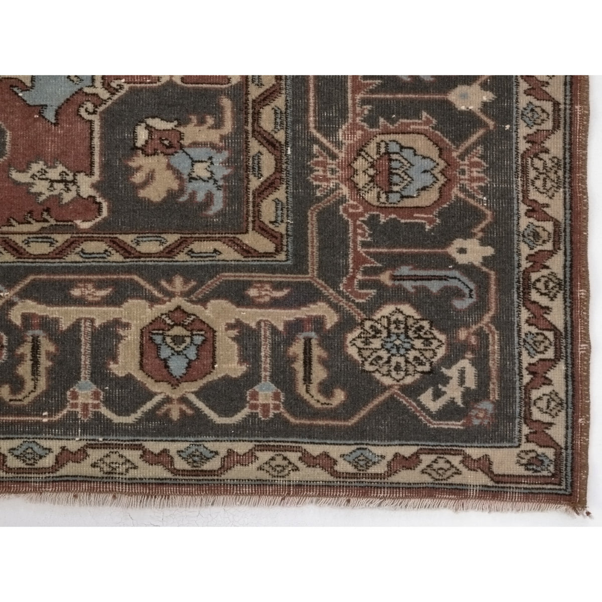 Sentulia - (7' x 9'11'') Vintage Turkish Rug