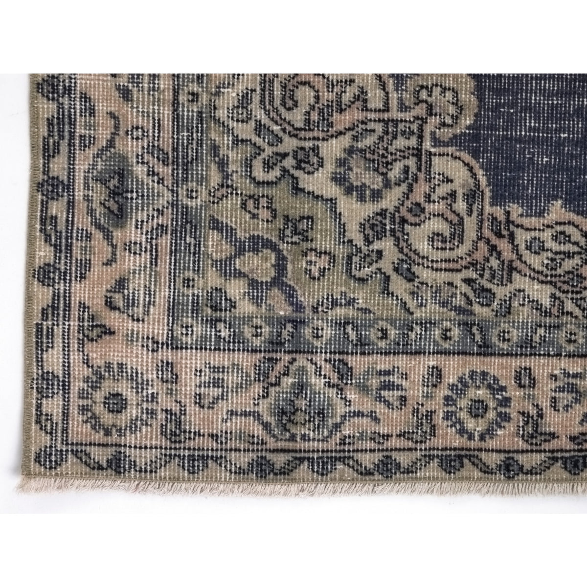 Teraudi - (3'8'' x 6'9'') Vintage Turkish Rug