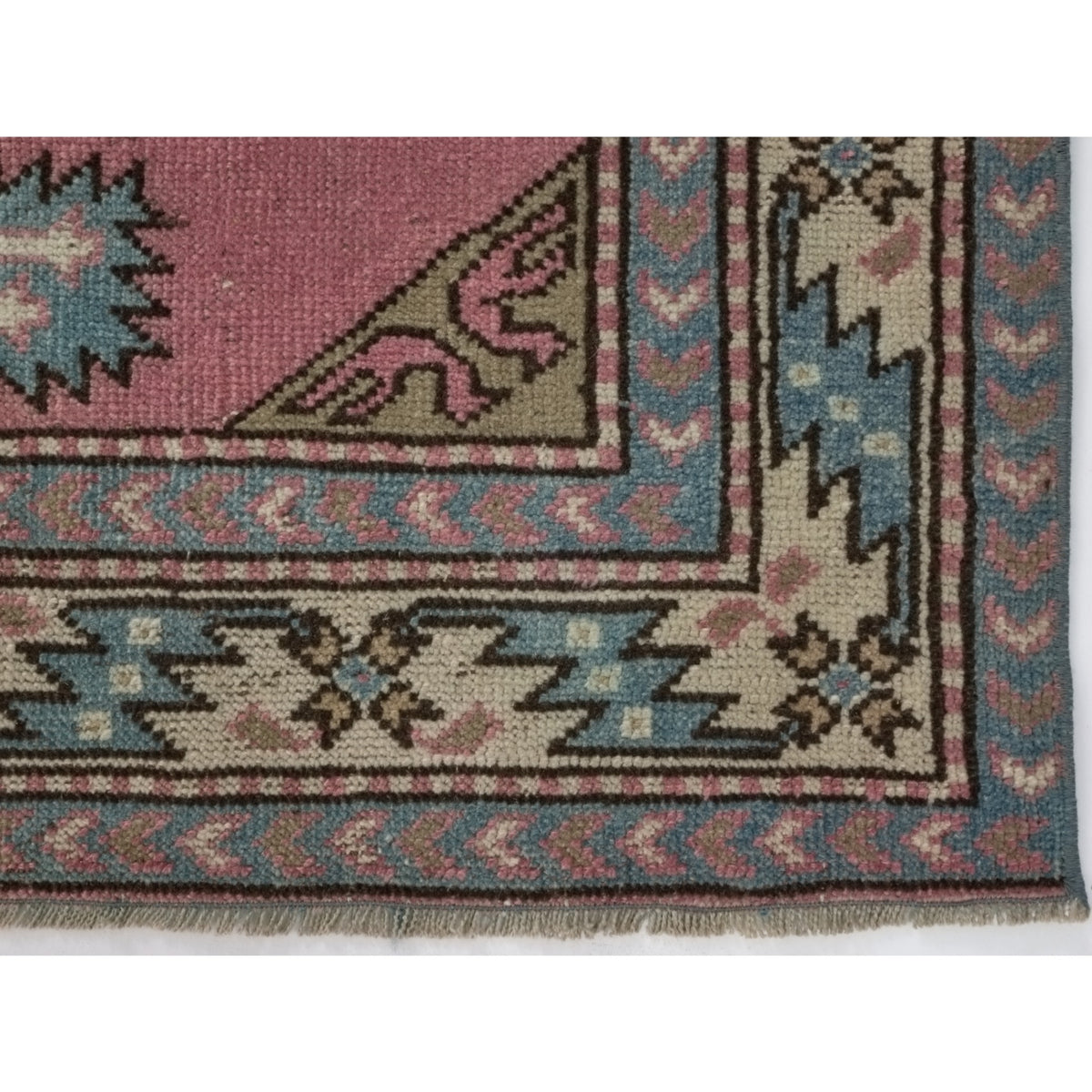 Erminos - (3'11'' x 6'8'') Vintage Turkish Rug