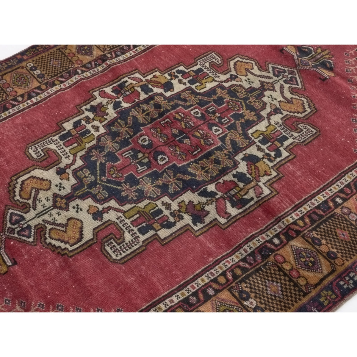 Nedlan - (4'3'' x 7'5'') Vintage Turkish Rug