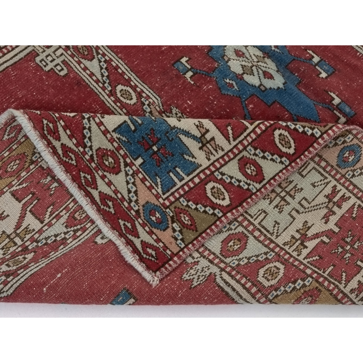 Kakrina - (4'7'' x 5'11'') Vintage Turkish Rug