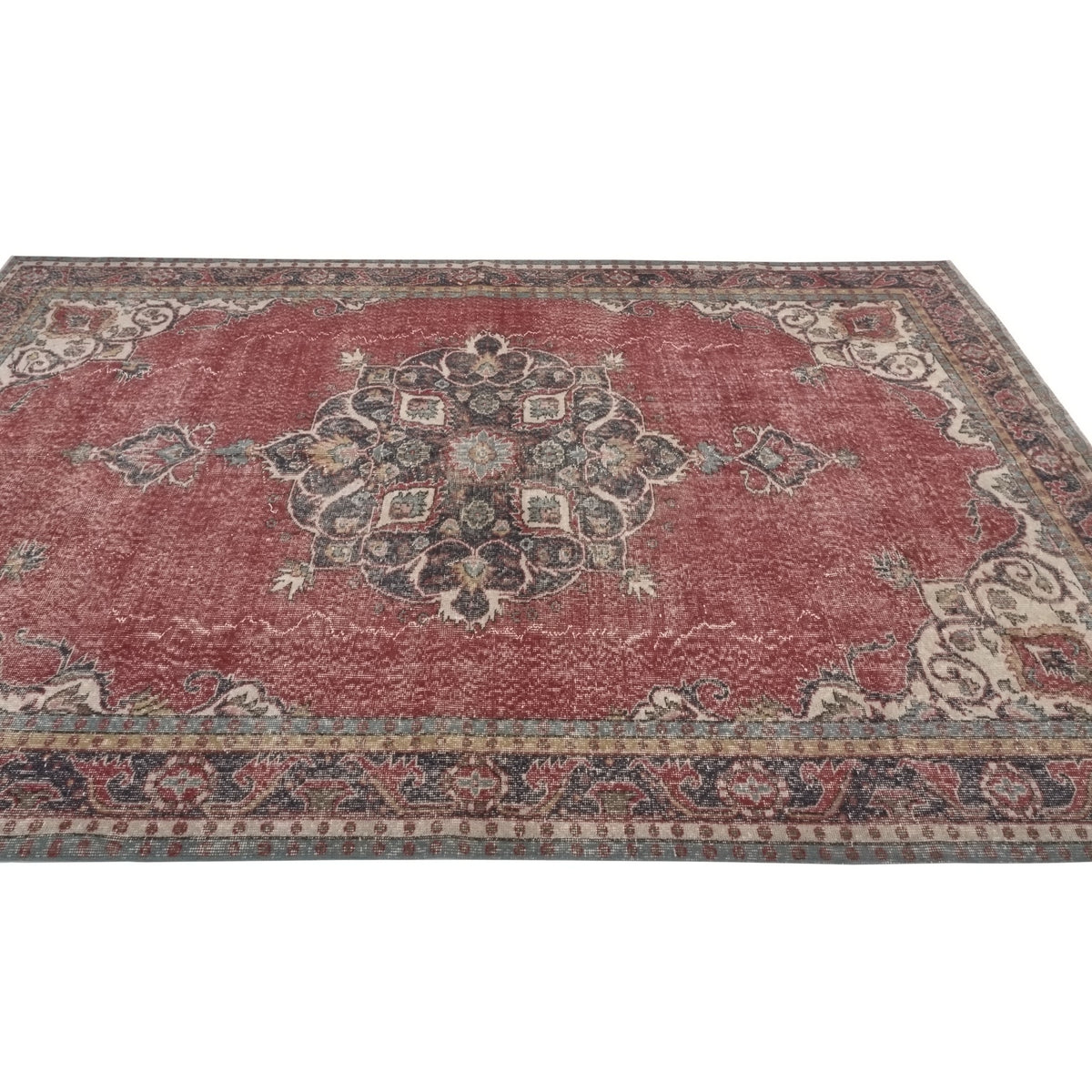 Hinai - (6'9'' x 11') Vintage Turkish Rug