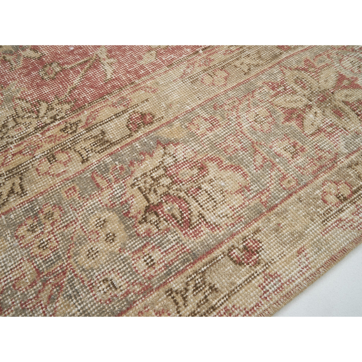 Larkana - (7'11" x 11'7") Oriental Turkish Rug