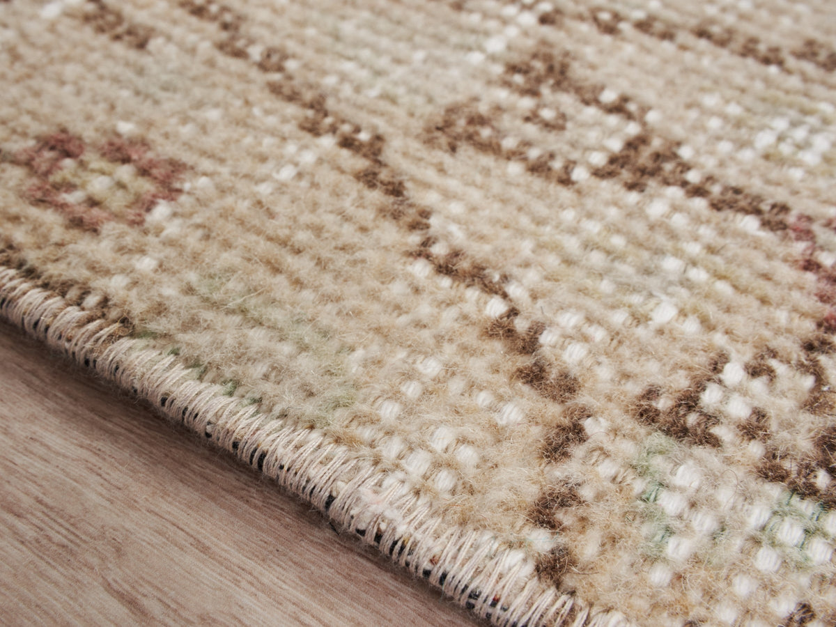 5'2" x 8'10" Neutral Vintage Area Rug