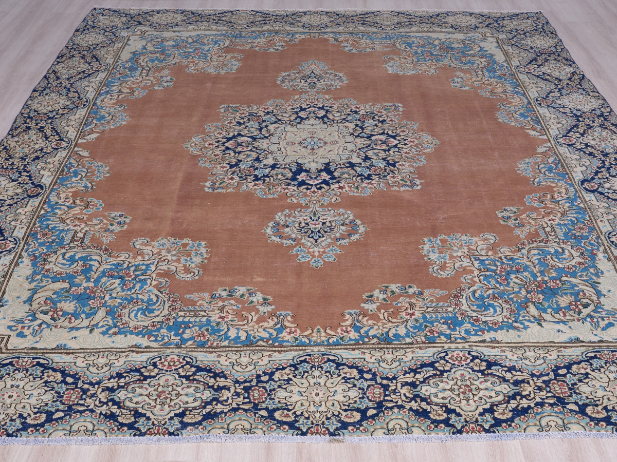 8'11" x 12'7" Oriental Persian Style Oversize Rug