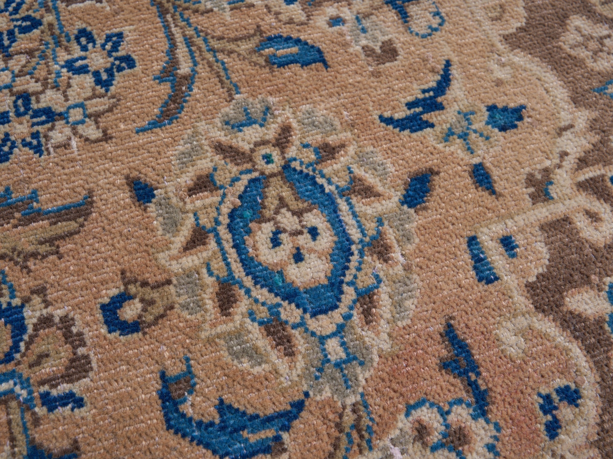 9'3" x 12'10" Oriental Persian Style Neutral Rug