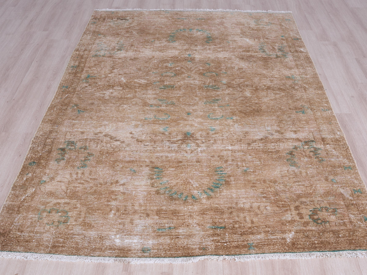 5'3" x 8'11" Vintage Turkish Area Rug