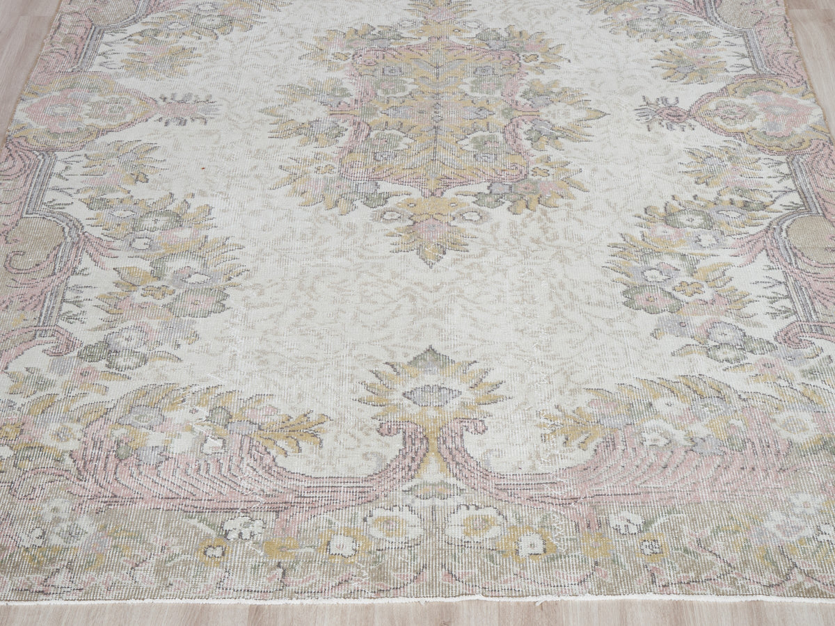 6' x 9'9" Neutral Vintage Turkish Area Rug