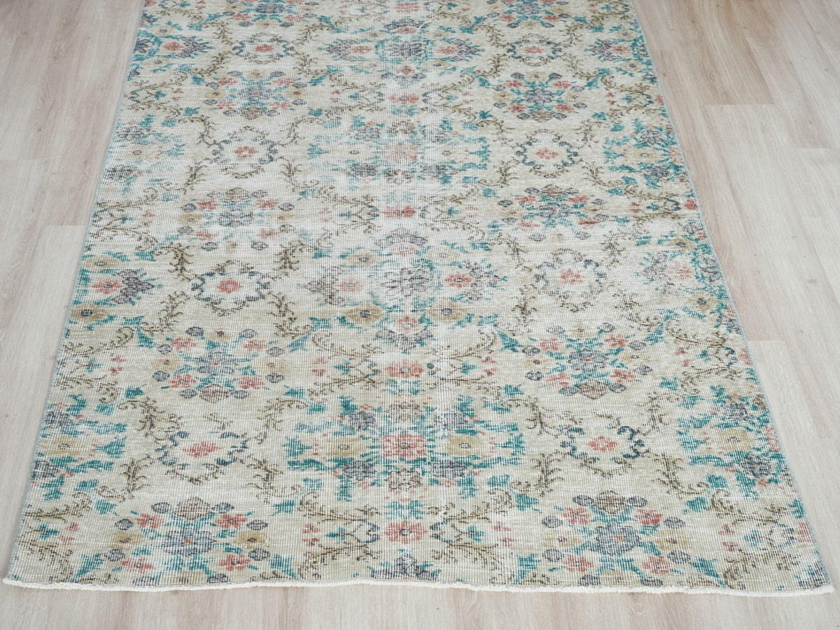 4'5" x 7'3" Vintage Turkish Scatter Rug