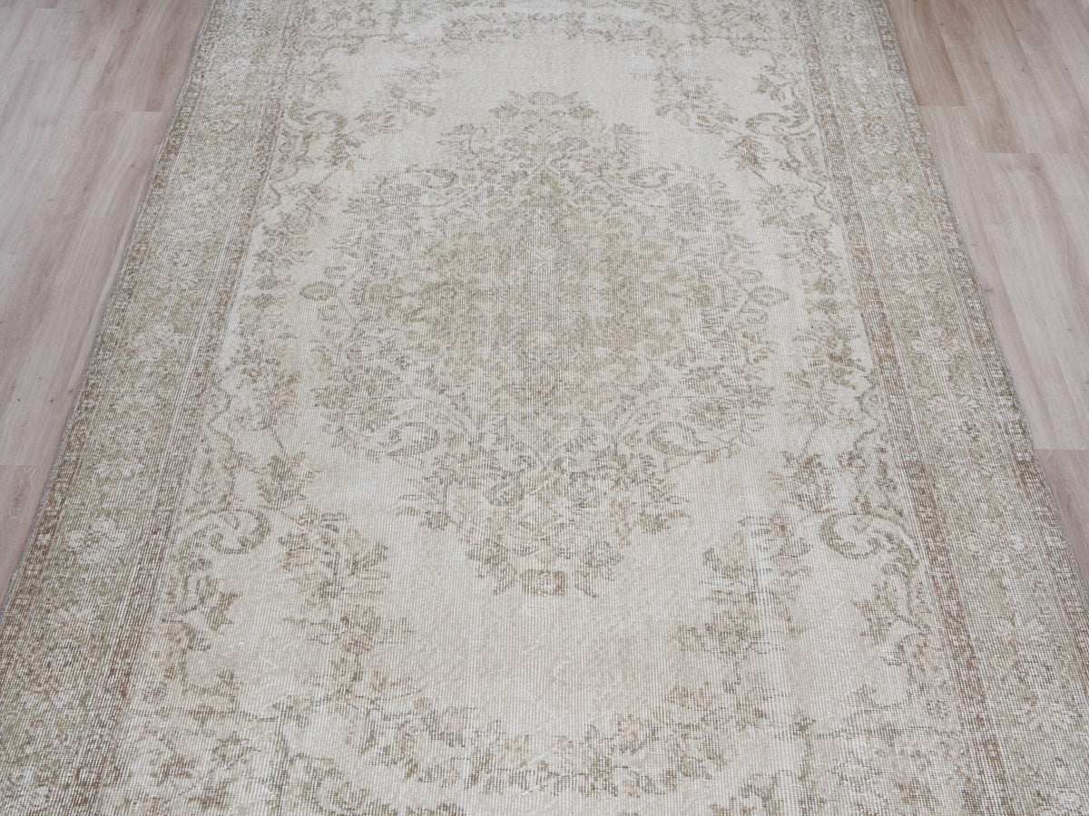 5'10" x 10'1" Neutral Vintage Turkish Area Rug