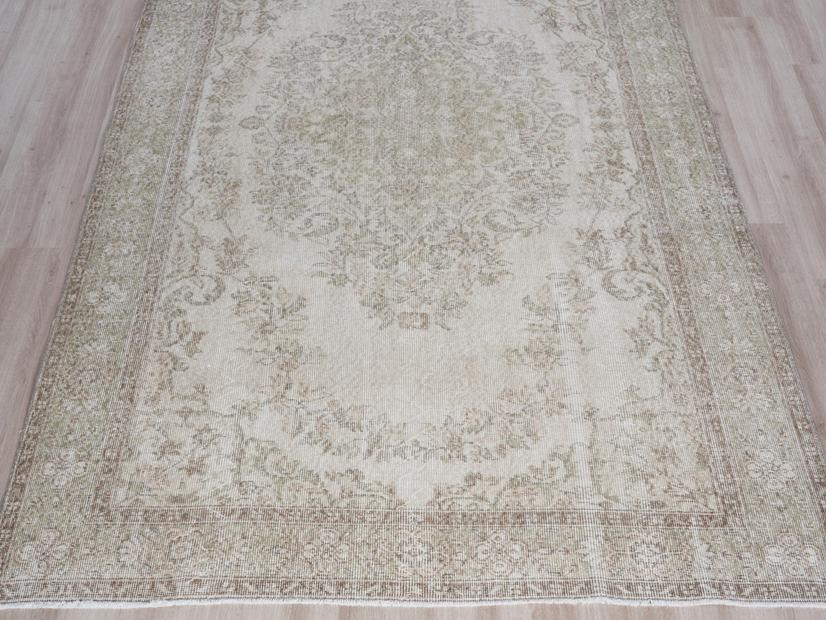 5'10" x 10'1" Neutral Vintage Turkish Area Rug