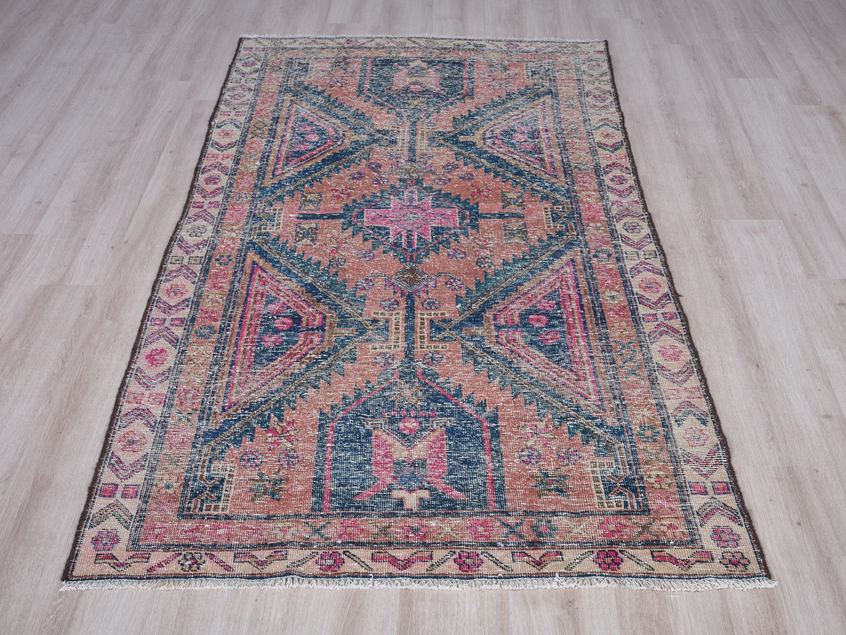 4'2" x 8'4" Oriental Persian Style Entryway Rug