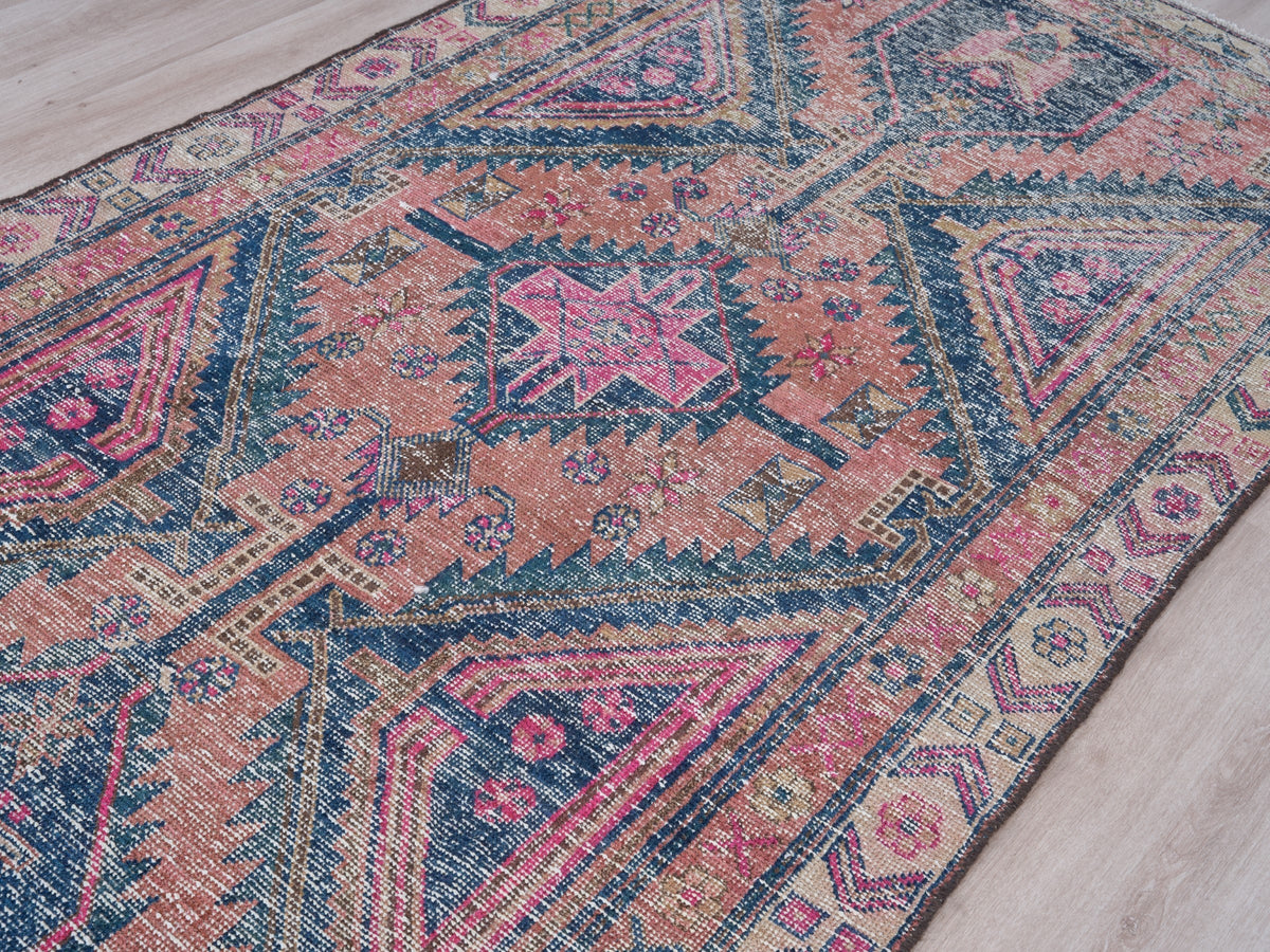 4'2" x 8'4" Oriental Persian Style Entryway Rug