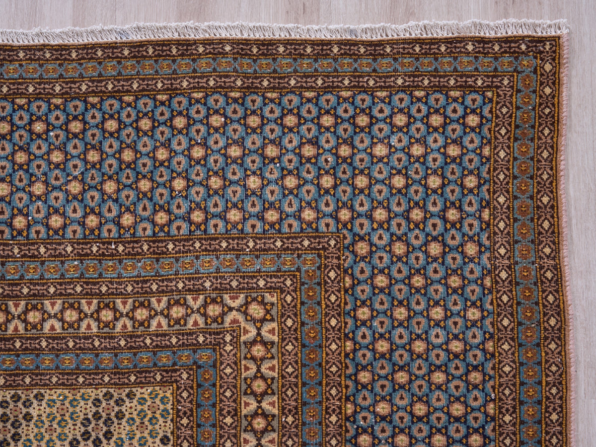 7'9" x 11' Oriental Persian Style Rug