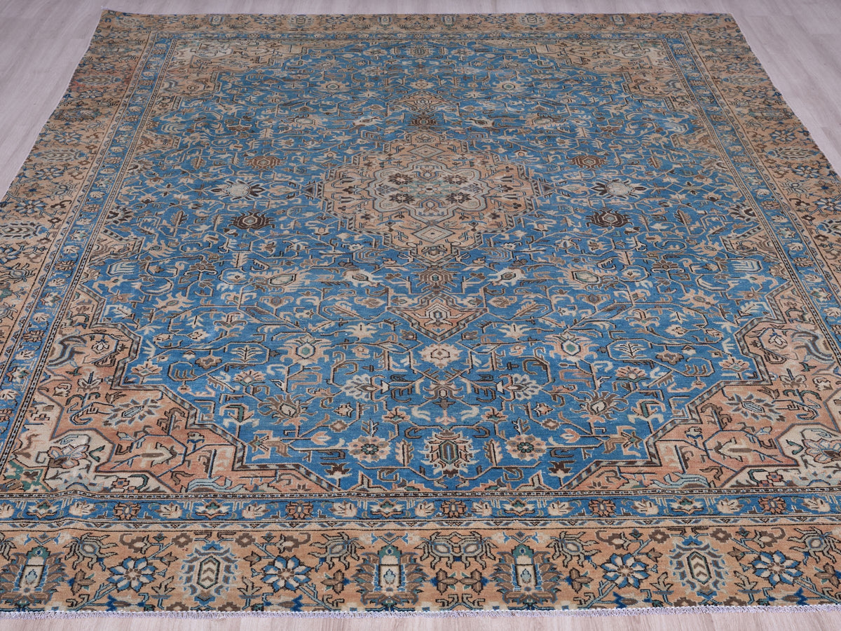 7'11" x 11'9" Oriental Blue Persian Style Rug