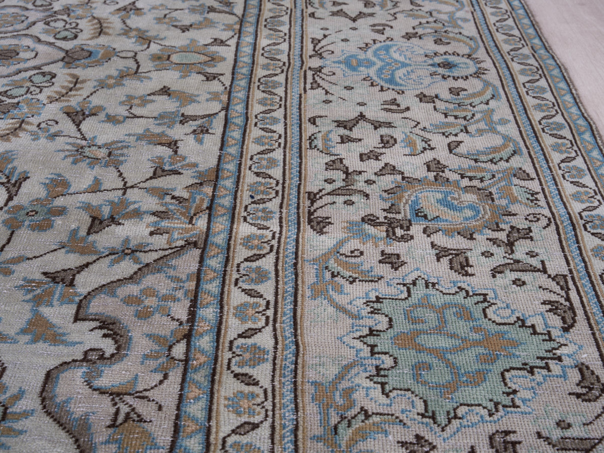 8'1" x 12'3" Oriental Persian Style Rug