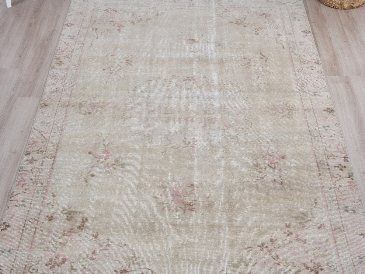 5'2" x 8'5" Neutral Vintage Turkish Area Rug