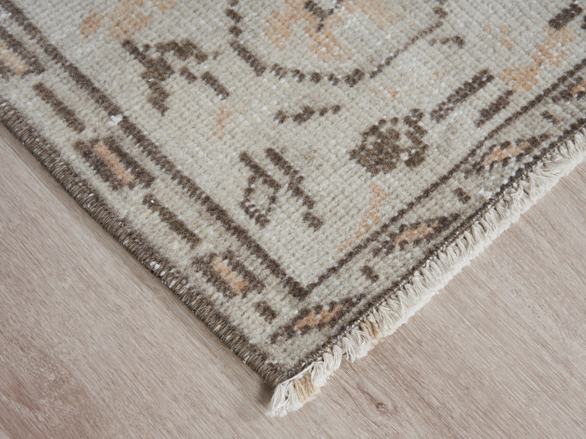 5'4" x 9' Neutral Handwoven Turkish Scatter Rug