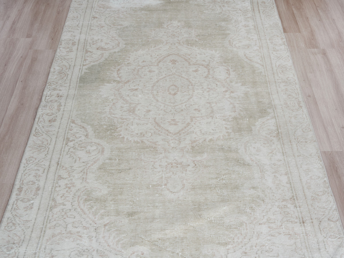 5'3" x 9'11" Neutral Vintage Turkish Area Rug