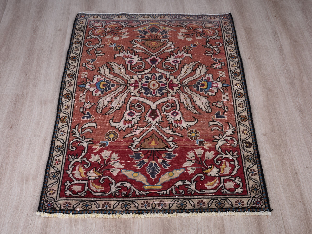 2'7" x 4'2" Small Vintage Persian Style Rug