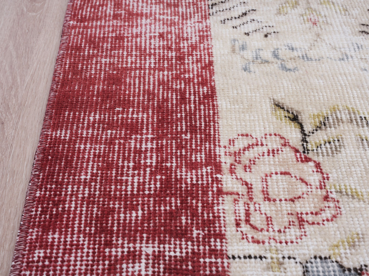 4'10" x 8'2" Red Beige Vintage Turkish Scatter Rug