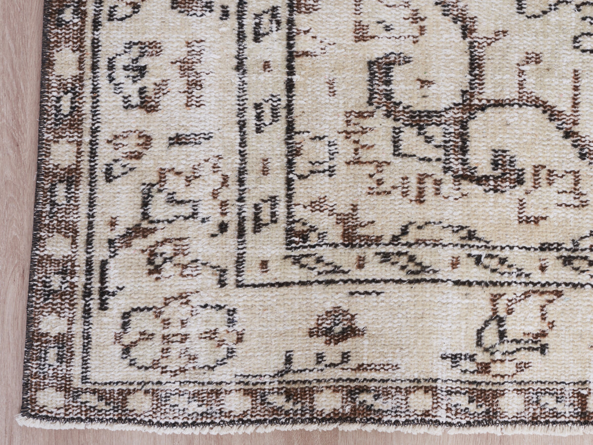 5'4" x 8'10" Neutral Vintage Turkish Area Rug