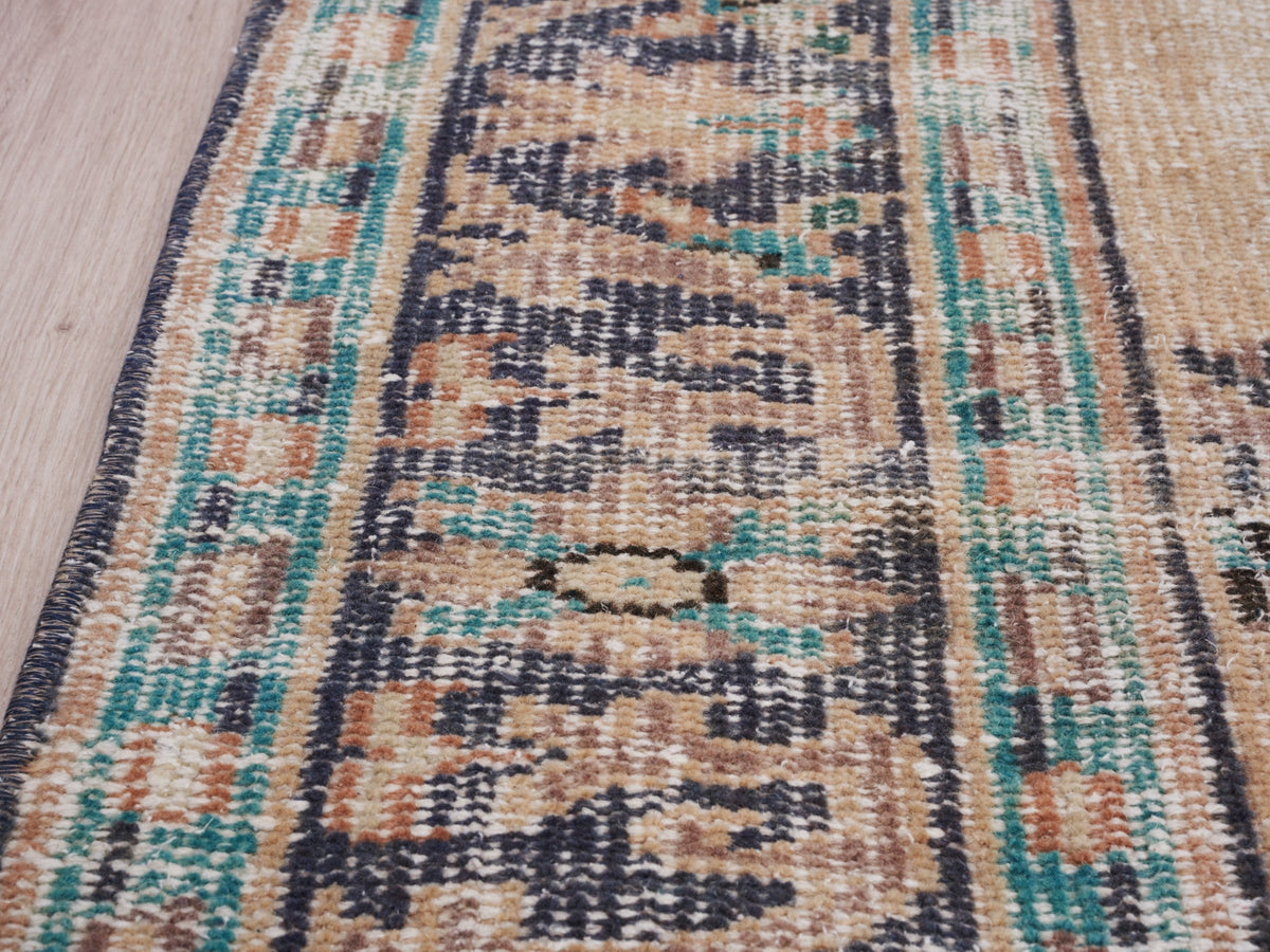 6'2" x 8'11" Vintage Turkish Hand-Knotted Rug