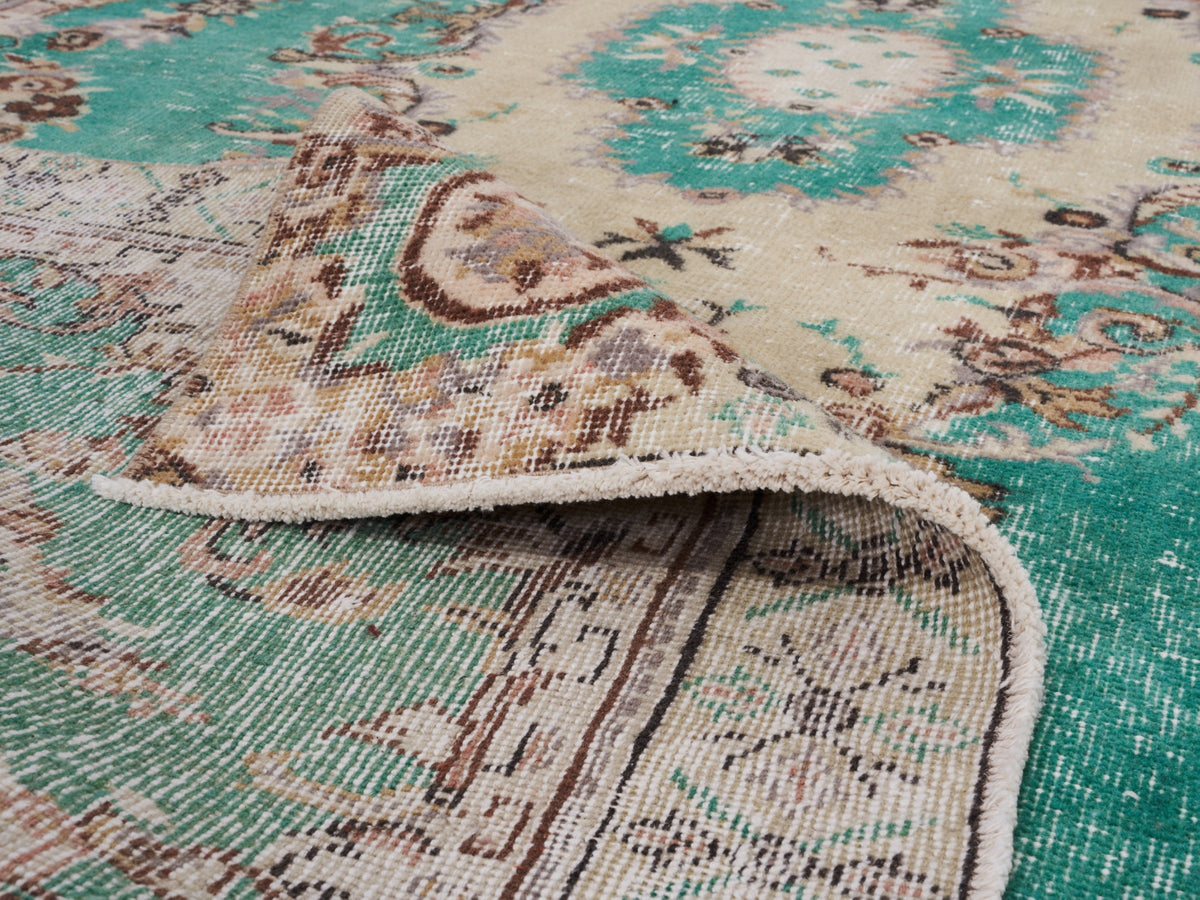 4'10" x 9'6" Green Beige Vintage Area Rug